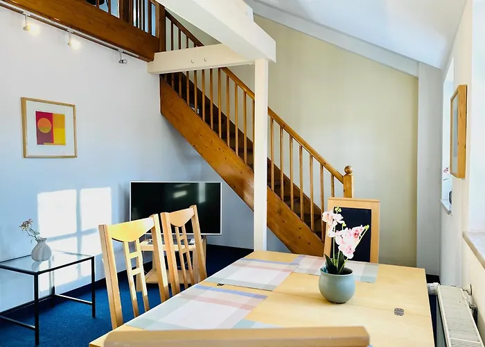 Haselnuss Apartment- 5 Personen- Parkplatz- Waschmaschine Lejlighed *